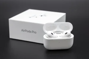 AirPods Pro 3: specyfikacja, cena w Polsce i czy warto kupić