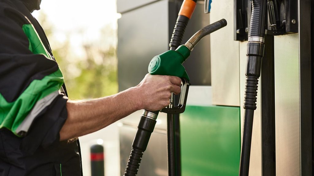 Ceny benzyny i diesla w Polsce 2025: przed świętem spodziewane podwyżki