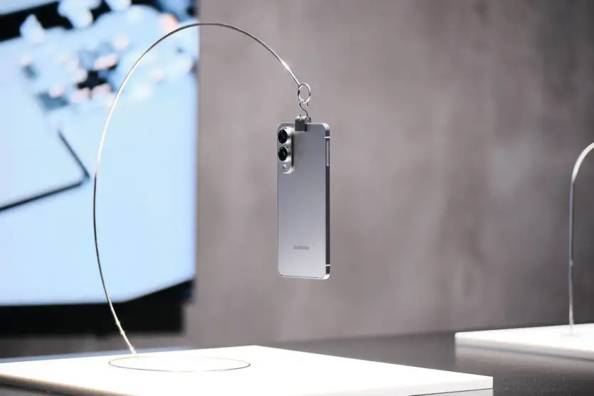 Samsung Galaxy S25 Edge w Polsce: ceny, specyfikacje, porównanie