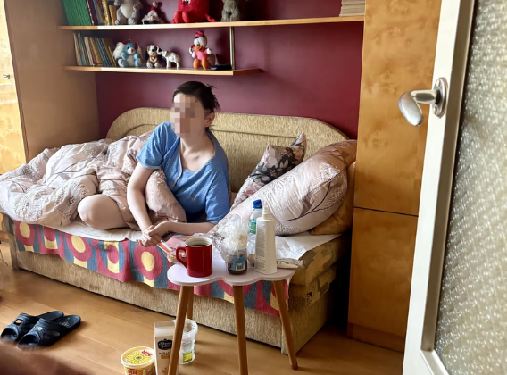 Dramat w Świętochłowicach: Mirella od 27 lat zamknięta w pokoju. Matka nadal ją izoluje