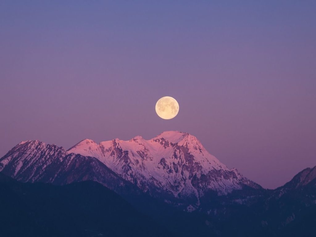 Superksiężyc 5 listopada 2025 r.: horoskop dla wszystkich znaków – jak pełnia zmieni twoje życie