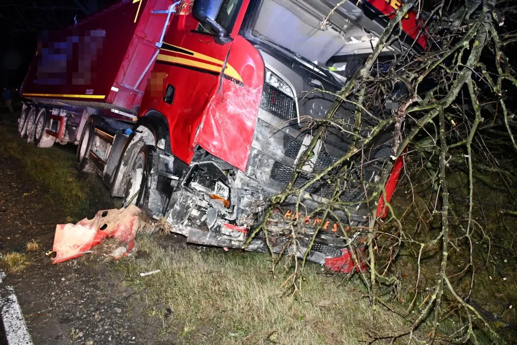 Tragiczny wypadek pod Radziejowem: zginęła 53-letnia kierująca oplem