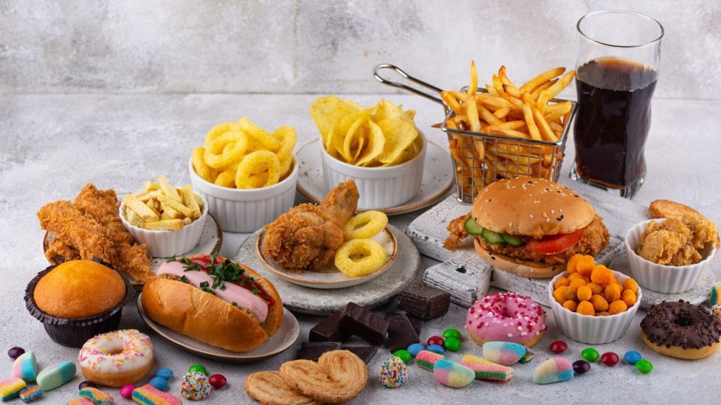 Lewica chce podatku tłuszczowego. Producenci mięsa mówią o drożyźnie w Polsce