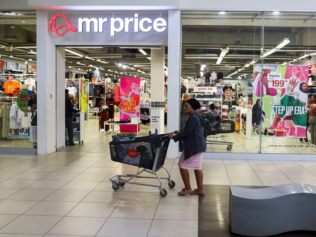 Gigant z RPA przejmuje sieć NKD. Co czeka sklepy w Polsce?