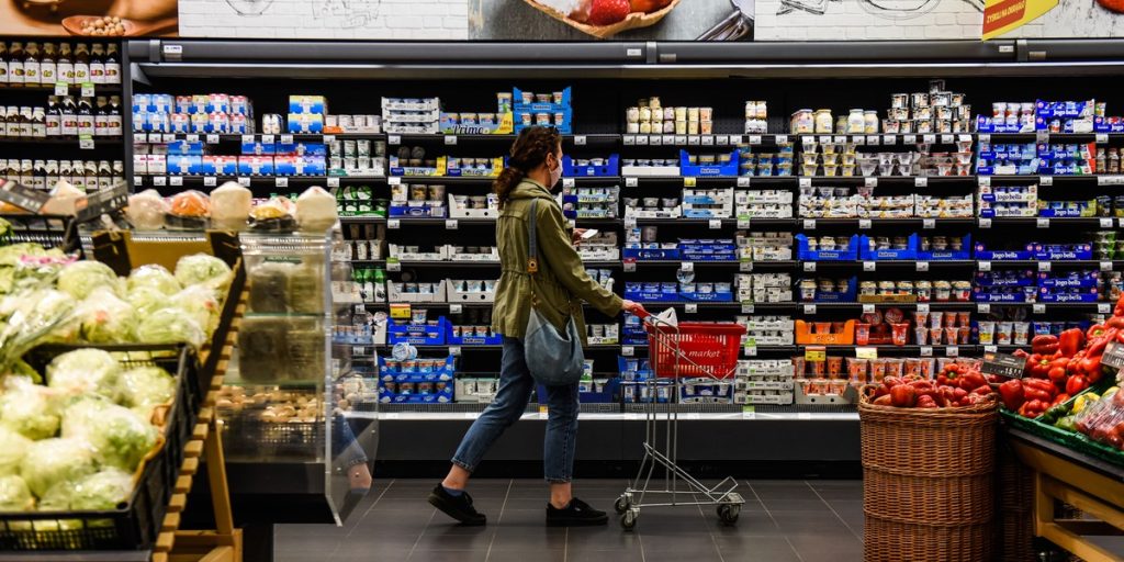 Grafik sklepów w Polsce na Wigilię, święta i Nowy Rok 2026