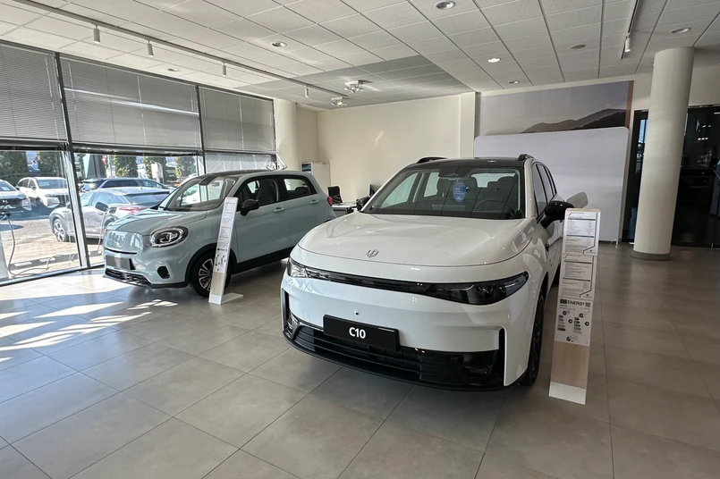 Chińska marka Leapmotor otwiera salony w Polsce. Sprzedaż rośnie rekordowo