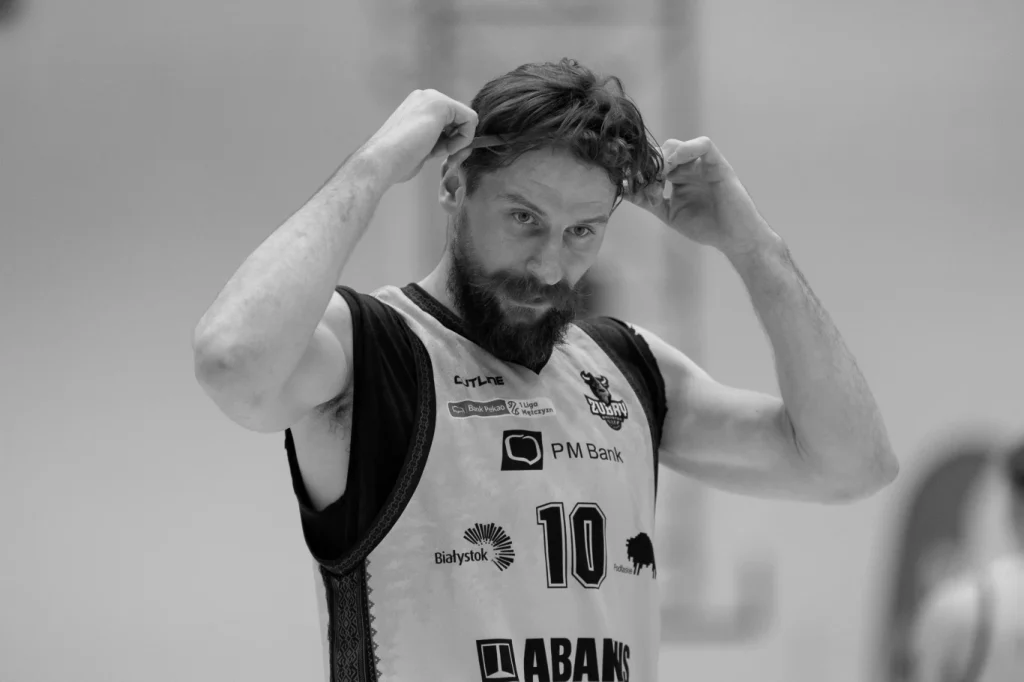 Roman Janik zmarł w wieku 30 lat: kim był koszykarz, czym się zasłynął, biografia i przyczyna śmierci