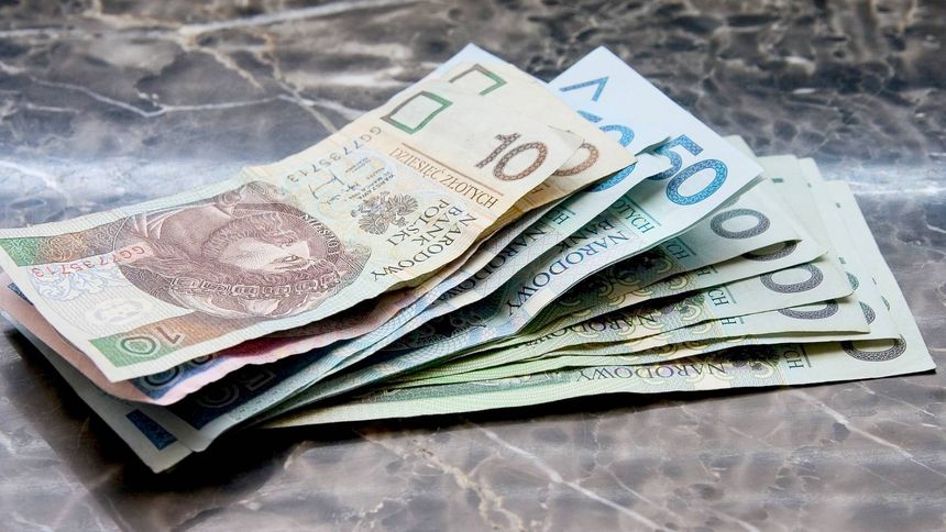 Waloryzacja emerytur 2026 coraz bliżej. Nowe prognozy mogą zaskoczyć seniorów. Oto możliwe kwoty Waloryzacja emerytur 2026 coraz bliżej. Nowe prognozy mogą zaskoczyć seniorów. Oto możliwe kwoty