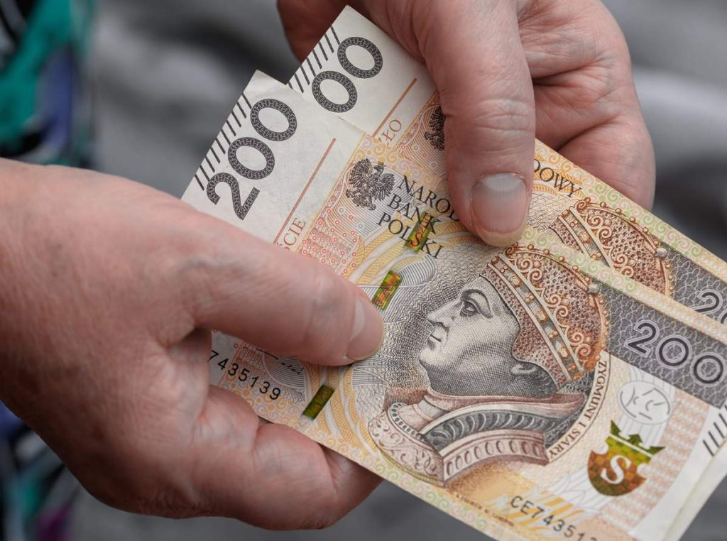 Dodatki do emerytury z KRUS w 2026 roku. Nawet 6500 zł dla wybranych seniorów