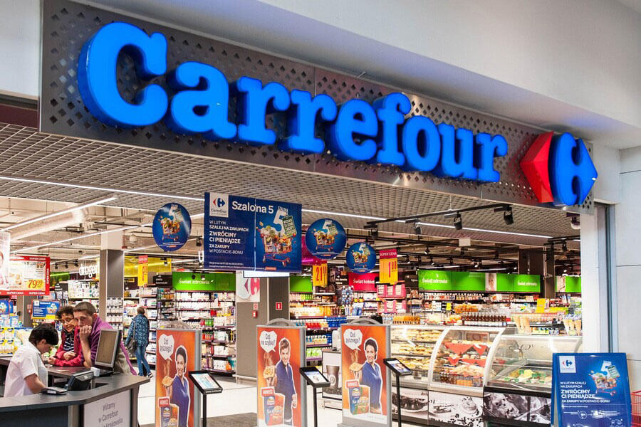 Carrefour mocno tnie ceny detergentów do prania: proszki, kapsułki, płyny i dodatki