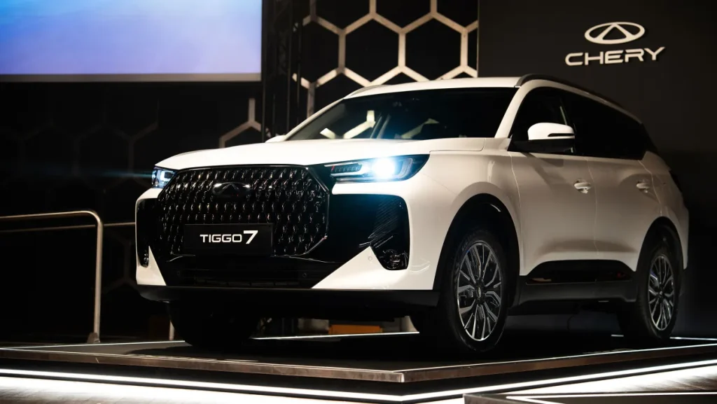 Chiński gigant motoryzacyjny Chery otwiera bazę w Wielkiej Brytanii. Co to oznacza dla rynku