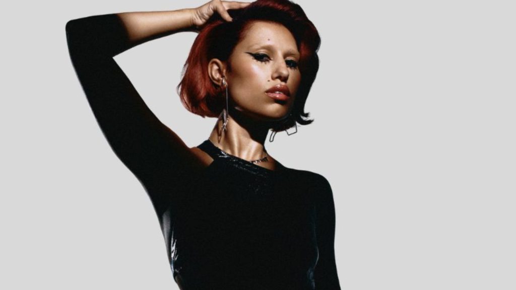 Raye zapowiada nowy album „This Music May Contain Hope”. Znamy datę premiery