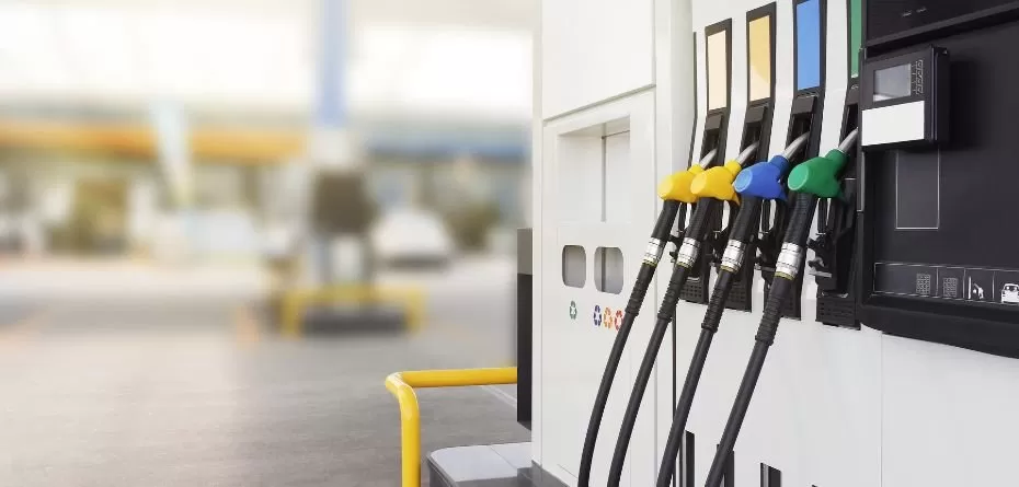 Prognozy cen paliw na luty. Kierowców mogą czekać podwyżki