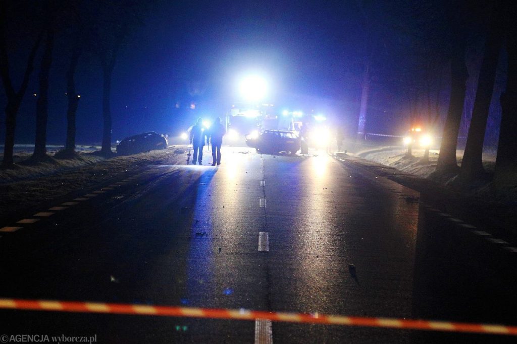 Śmiertelny wypadek pod Kurowem. Prokuratura oskarża 17-latka. Zginęły dwie nastolatki