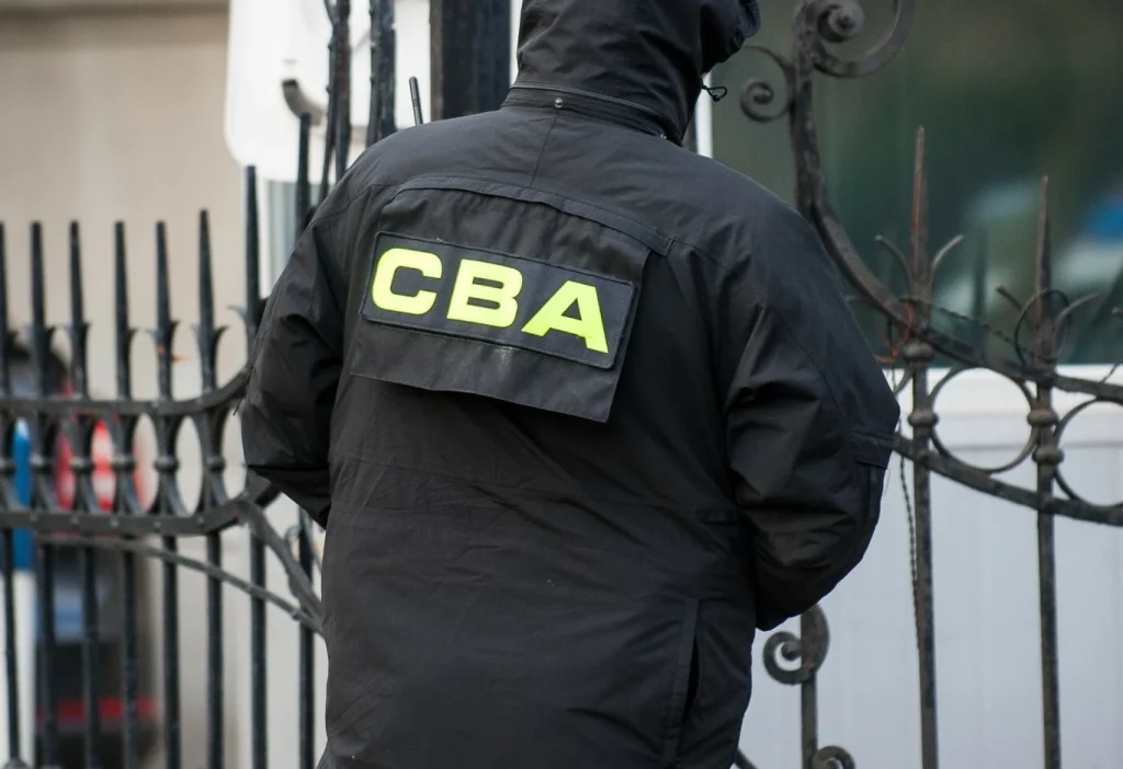 Prezydent Częstochowy zatrzymany: powód, o co jest oskarżony i co wiadomo o akcji