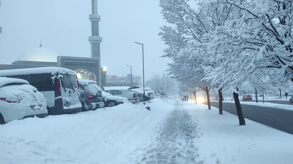 Pogoda w Polsce – prognoza: kiedy uderzą silne mrozy i spadki do -35°C