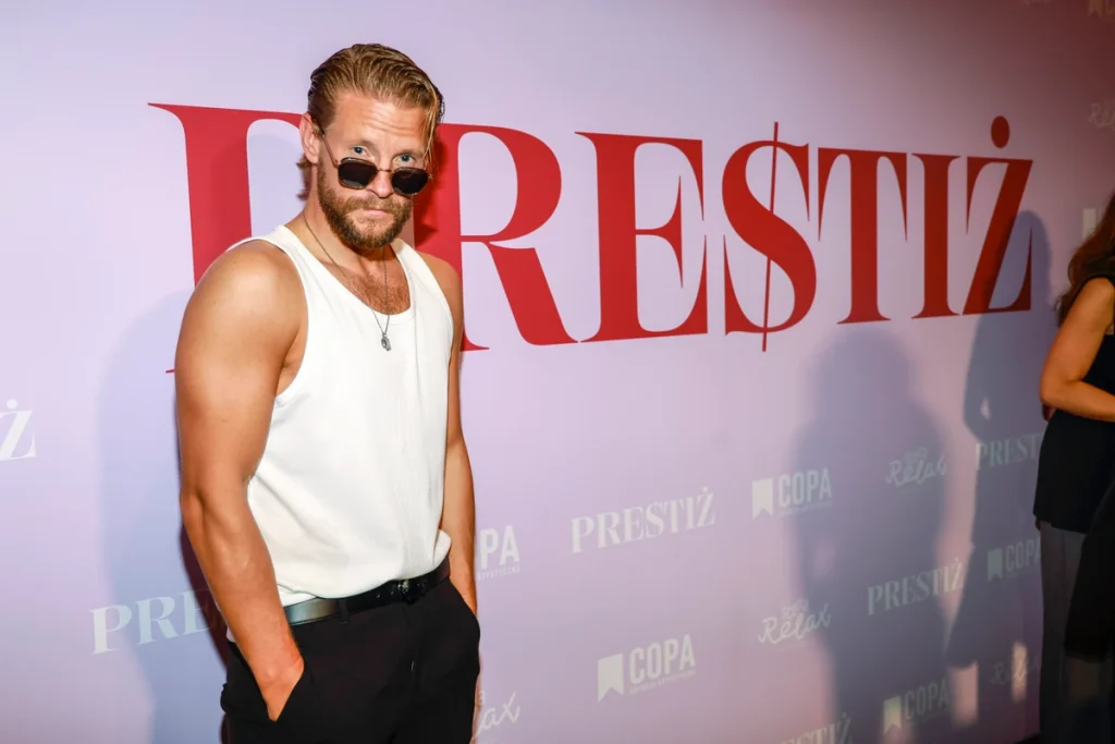 Sebastian Fabijański wystąpi w „Tańcu z Gwiazdami”: kim jest, biografia i życie prywatne aktora