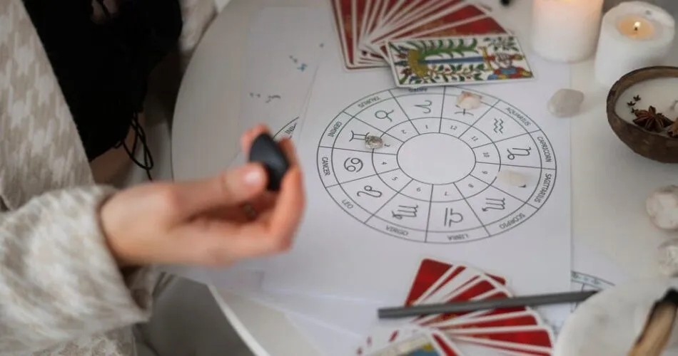 Horoskop na 23 lutego 2026 dla wszystkich znaków zodiaku – miłość, praca, finanse