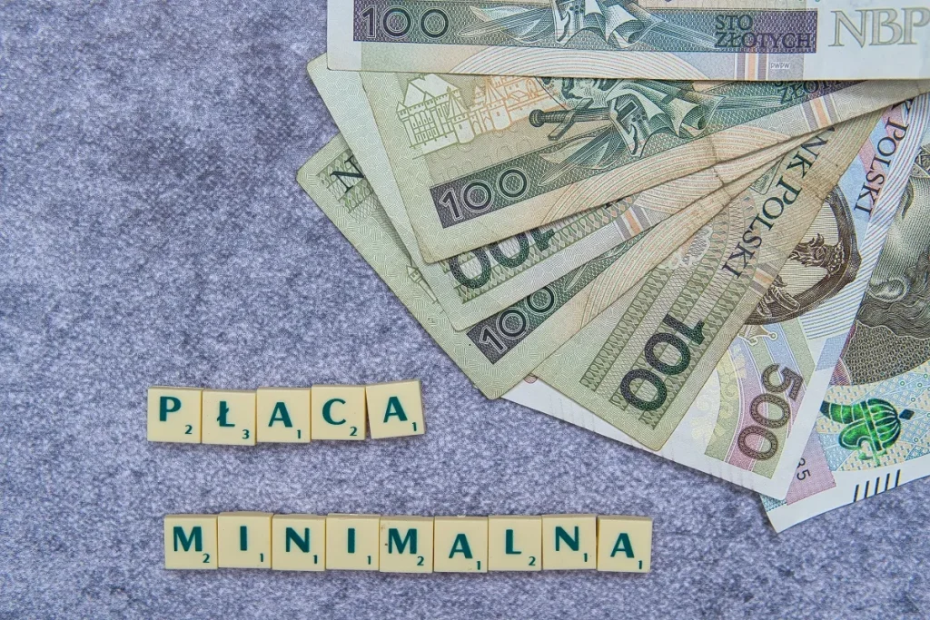 Płaca minimalna 2027: czy przekroczy 5 tys. zł? Nowe wyliczenia w Polsce Płaca minimalna 2027: czy przekroczy 5 tys. zł? Nowe wyliczenia w Polsce