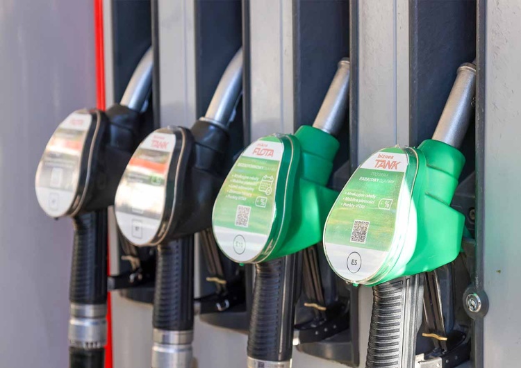Ceny paliw rosną w Polsce. Diesel przekroczył 7 zł za litr