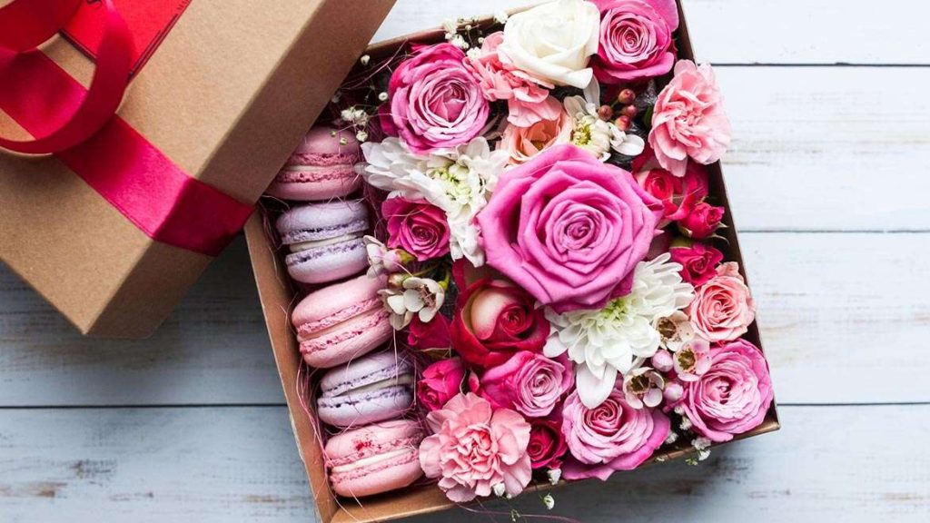 Co podarować żonie, mamie i córce na 8 marca 2026 – najlepsze pomysły