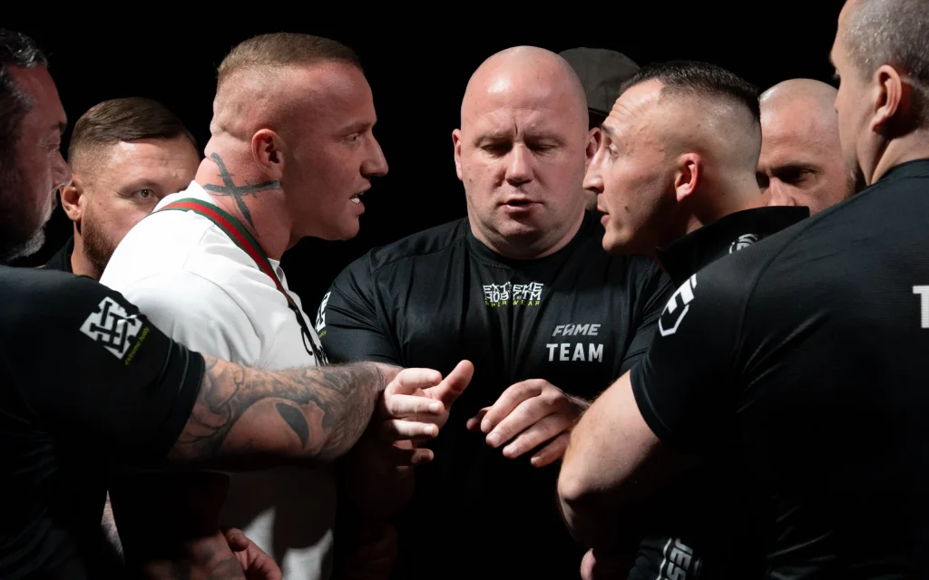 Gdzie obejrzeć FAME MMA 30? Transmisja, godzina startu i szczegóły PPV