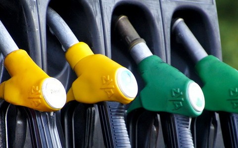 Nowe ceny paliw w Polsce po zmianach rządu.  Ile kosztuje benzyna i diesel