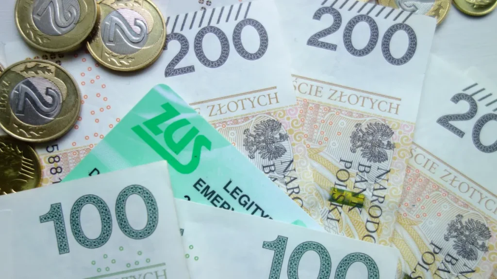 Dodatek z ZUS bez wniosku — kto dostanie 366,68 zł miesięcznie