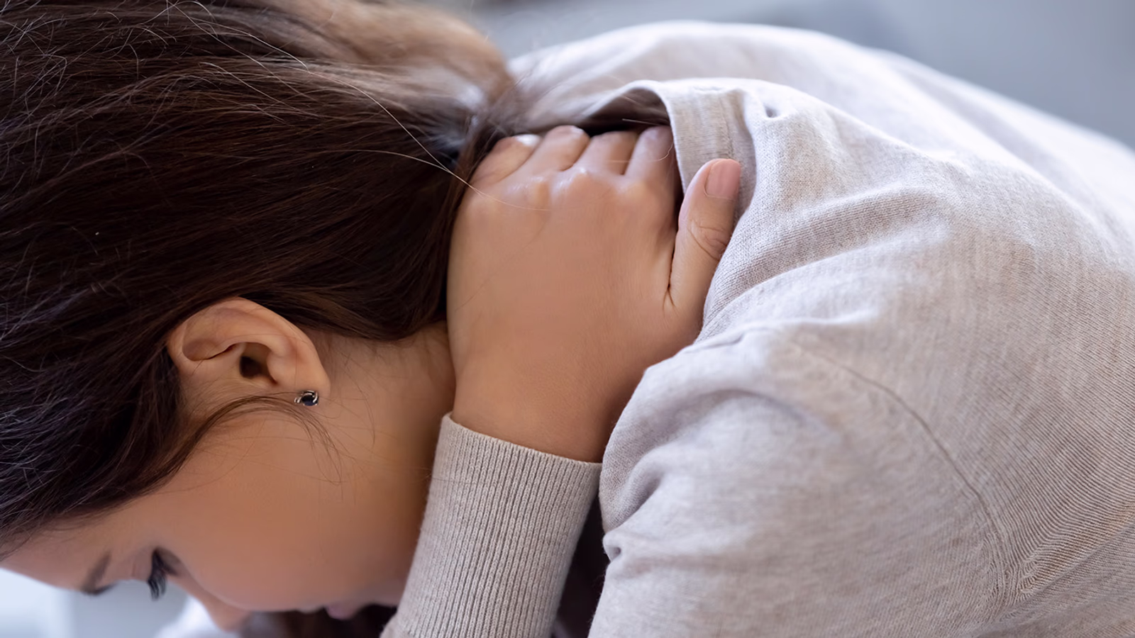 Epidemia zapalenia opon mózgowych w Wielkiej Brytanii: co wiadomo, objawy i czy Polska powinna się obawiać?