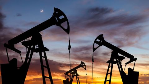 Ceny nafty gwałtownie wzrosły przez sytuację na Bliskim Wschodzie: przyczyny, ryzyka i skutki dla Polski Ceny nafty gwałtownie wzrosły przez sytuację na Bliskim Wschodzie: przyczyny, ryzyka i skutki dla Polski