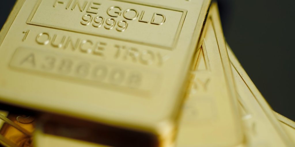 Rynki złota i srebra załamały się: co się dzieje i jaka jest przyczyna