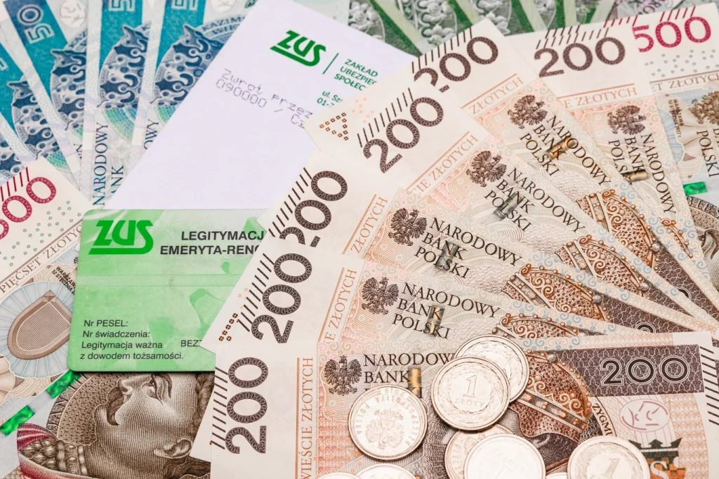 Emerytura stażowa w Polsce: jaki staż dla kobiet i mężczyzn, warunki, kiedy nowe zasady?