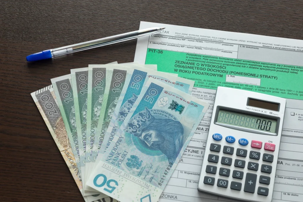 800 plus do likwidacji – w zamian niższe podatki dla wszystkich