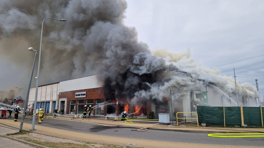 Pojżar w supermarkecie w Czersku na Pomorzu: przyczyna. Co się stało