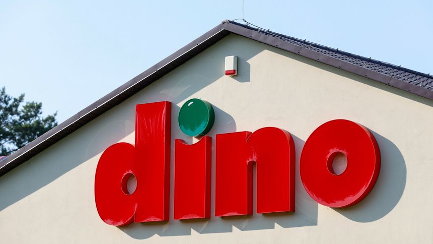 Strajk w Dino: pracownicy przerywają pracę – powody i godziny protestu