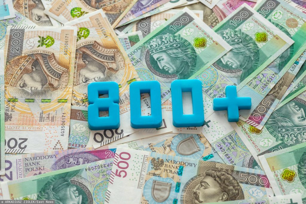 Koniec 800 plus i dodatków dla seniorów? Projekt zmienia zasady podatków