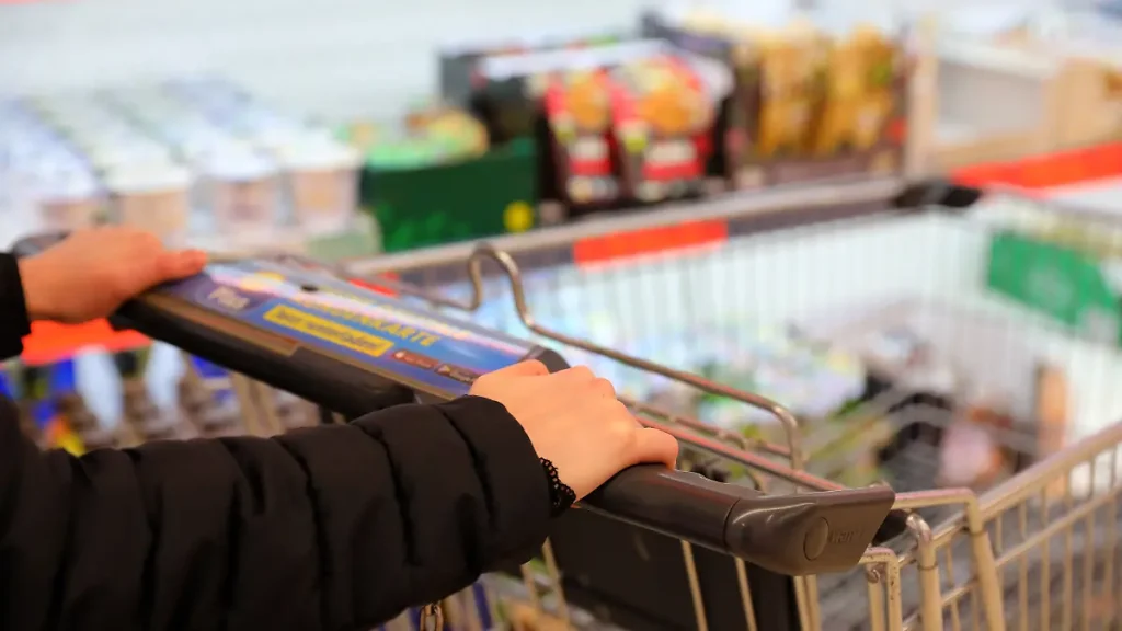 Wielka Sobota 2026: godziny otwarcia sklepów Biedronka, Lidl, Dino. Do której godziny sklepy