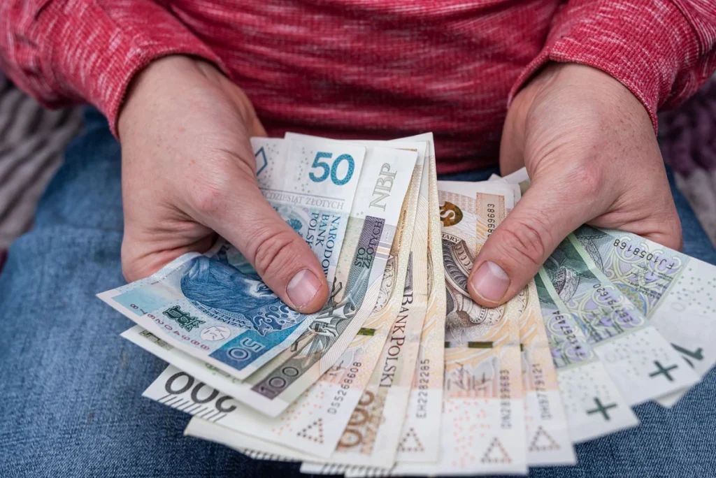 Dodatek do renty socjalnej 2026 – kto dostanie więcej pieniędzy