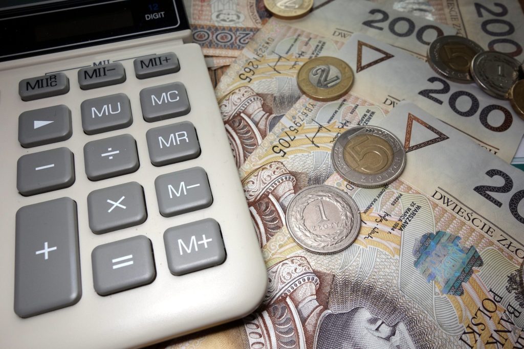 Emerytura stażowa w Polsce: jaki staż dla kobiet i mężczyzn, warunki, kiedy nowe zasady?