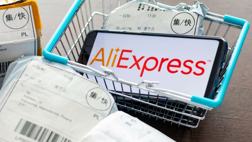 Koniec tanich zakupów z Chin 2026 – nowe opłaty i zmiany UE