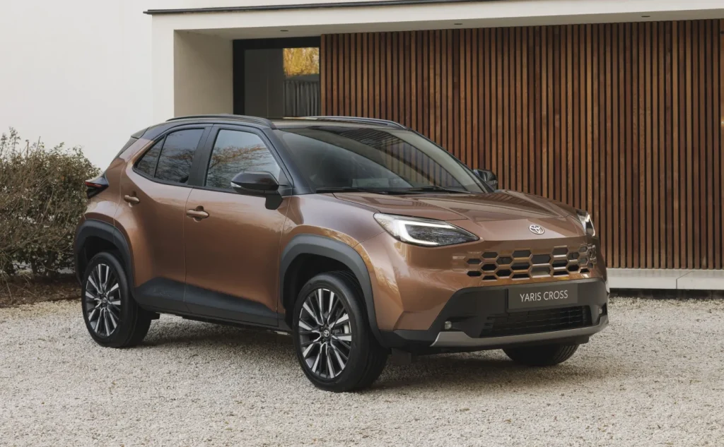 Nowa Toyota Yaris Cross 2026: spalanie, cena i dane techniczne