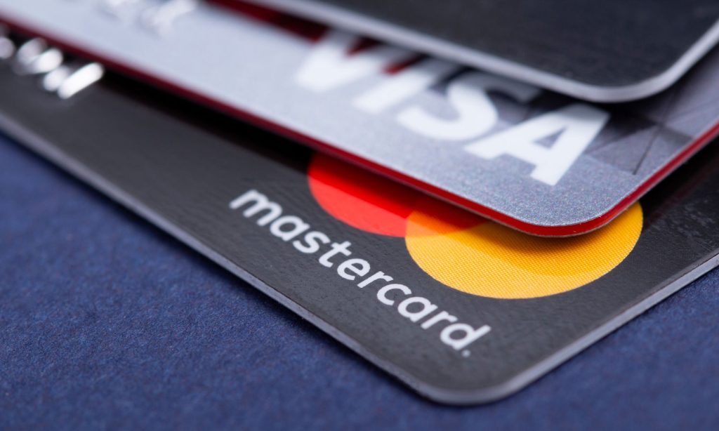 Awaria Visa, BLIK i Mastercard: przyczyna i kiedy wrócą płatności – co robić
