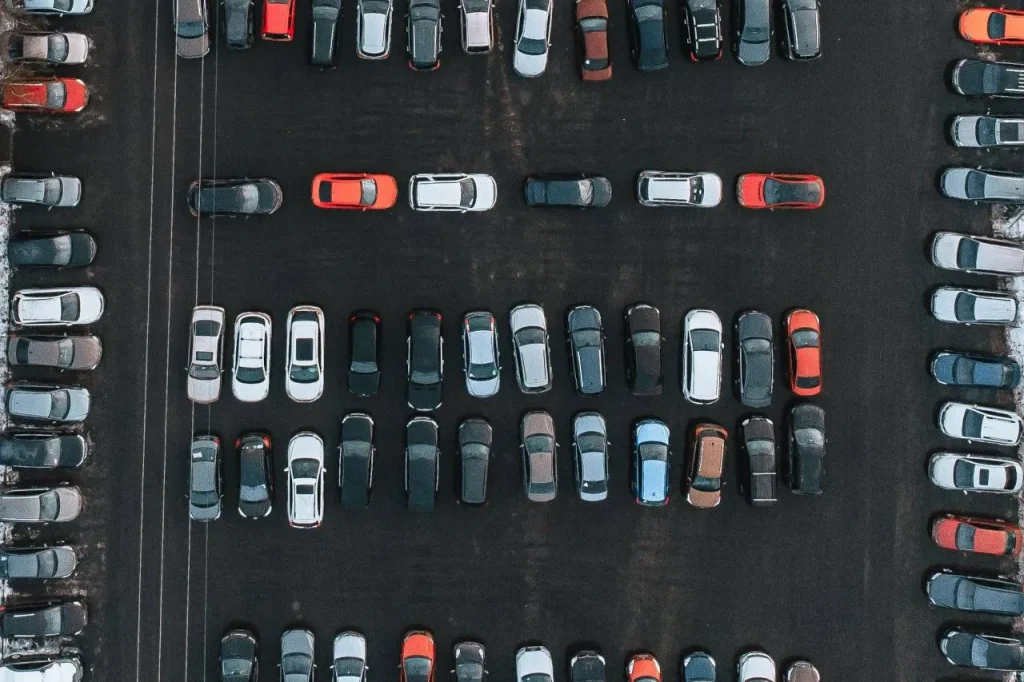 Parkometry bez gotówki w Polsce – czy to legalne i co grozi kierowcom?