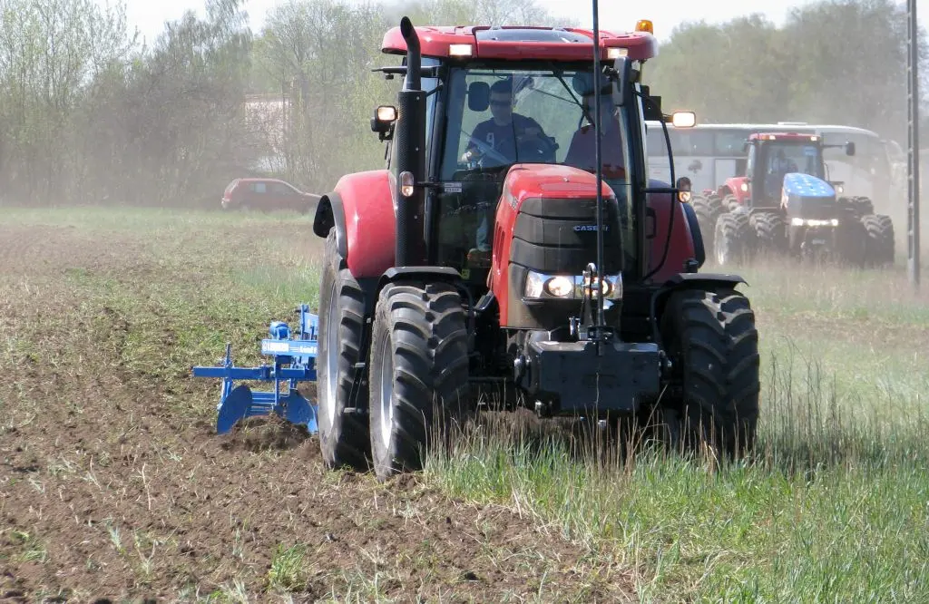 300 tys. zł dla młodych rolników – jak otrzymać premie krok po kroku