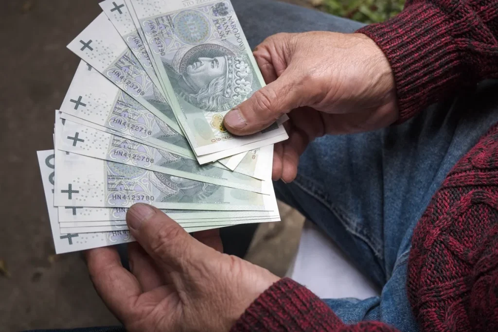 Zwrot 13. emerytury – kto znajdzie się w grupie ryzyka w 2026 roku w Polsce