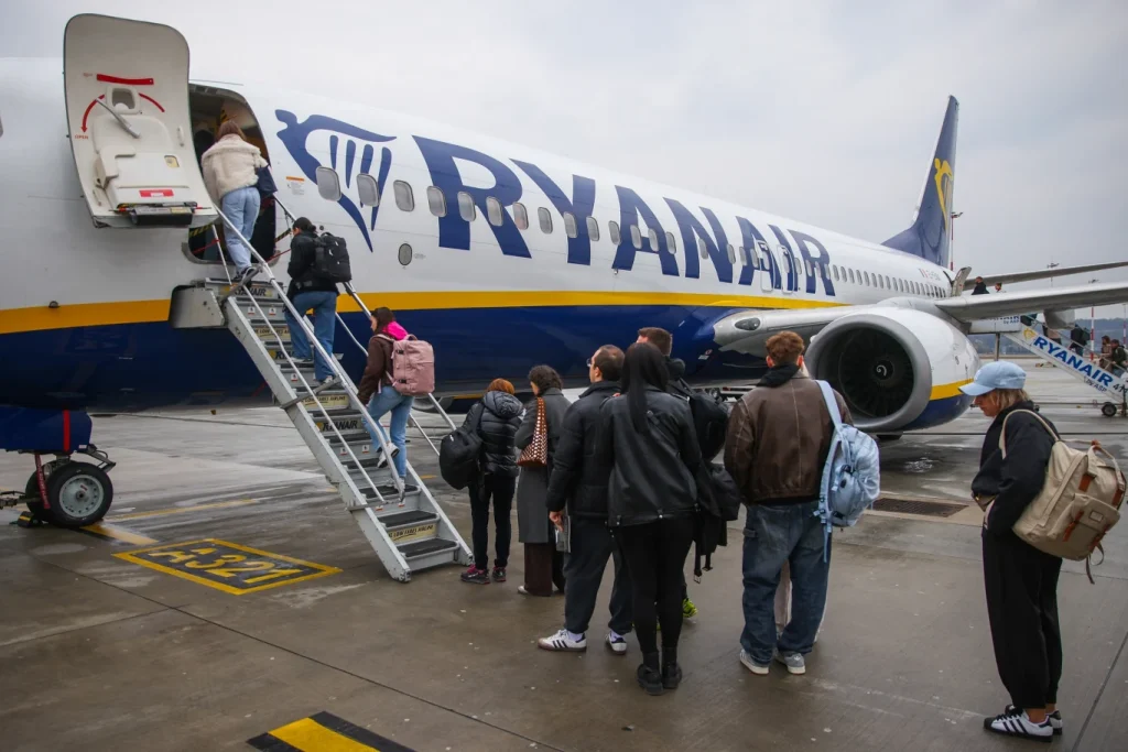 EES paraliżuje lotniska. Ryanair chce zawieszenia systemu przed wakacjami