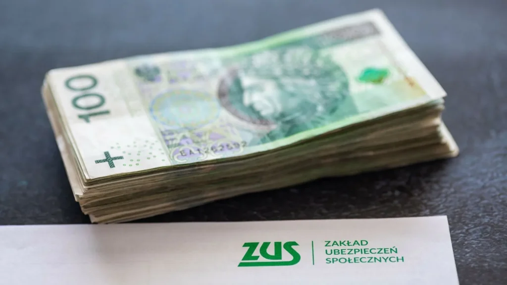 Wyższe emerytury i pensje w 2027 r. Nowe propozycje na stole 
