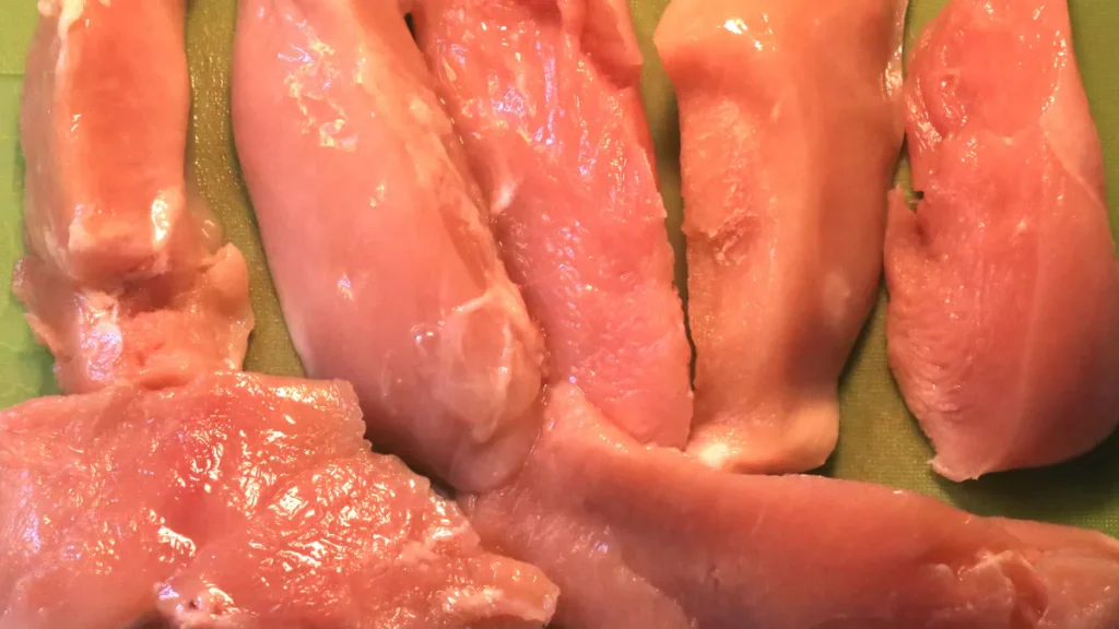 Listeria w kurczaku – pilne ostrzeżenie dla konsumentów w Polsce