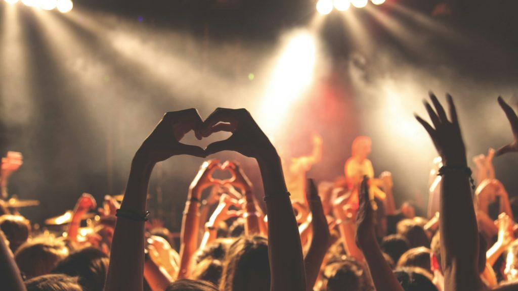Gdzie iść na koncert w Warszawie po 16 czerwca? Sprawdzone wydarzenia i ceny