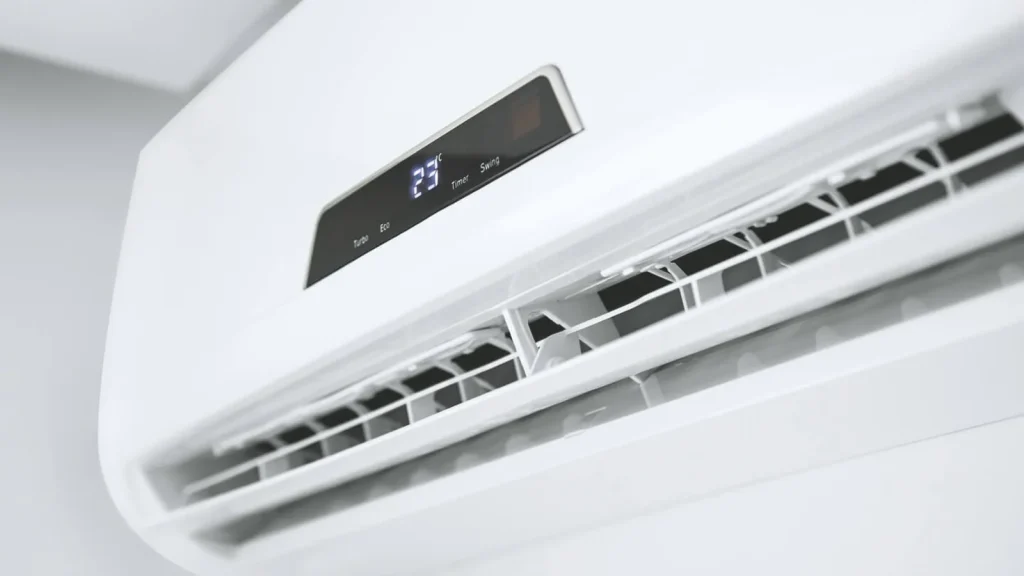 Serwis klimatyzacji w Polsce: jak często go wykonywać, terminy i cena
